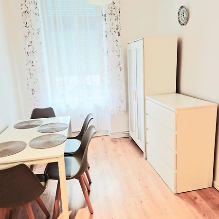 Family Studio Apartment For 4 Berlin Extérieur photo