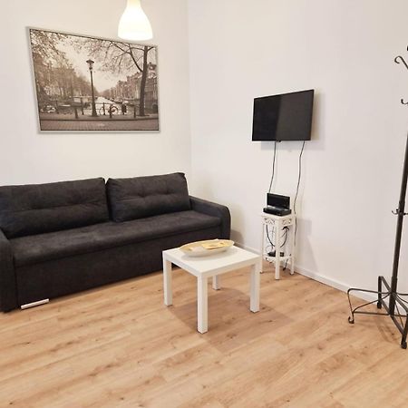 Family Studio Apartment For 4 Berlin Extérieur photo