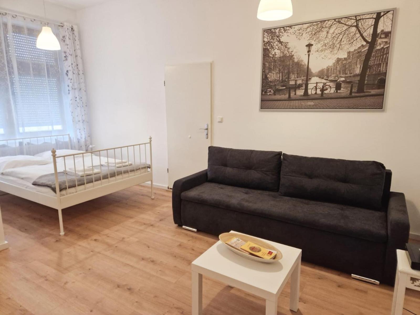 Family Studio Apartment For 4 Berlin Extérieur photo