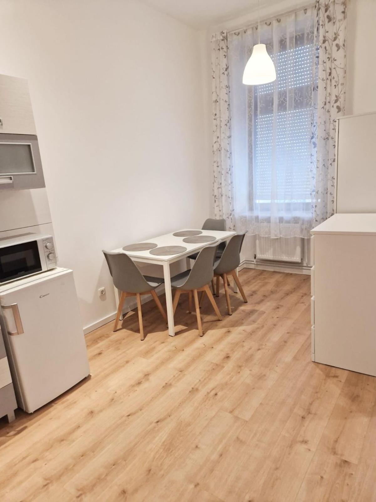 Family Studio Apartment For 4 Berlin Extérieur photo