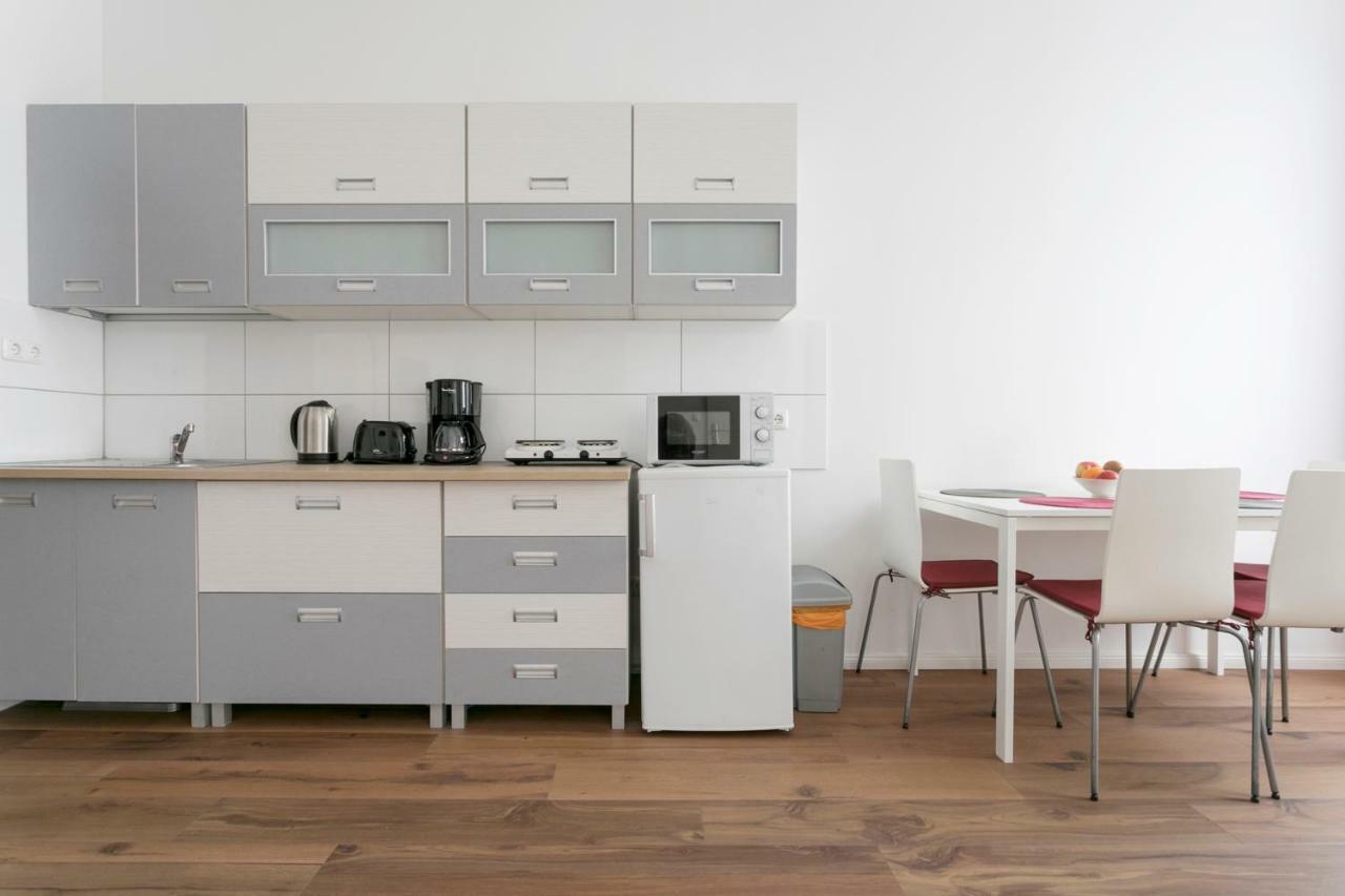 Family Studio Apartment For 4 Berlin Extérieur photo